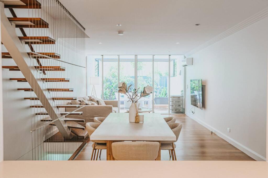 Tranquil Stylish Urban Retreat *