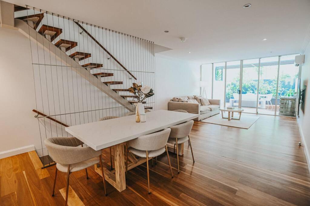 Tranquil Stylish Urban Retreat Holiday home Sydney